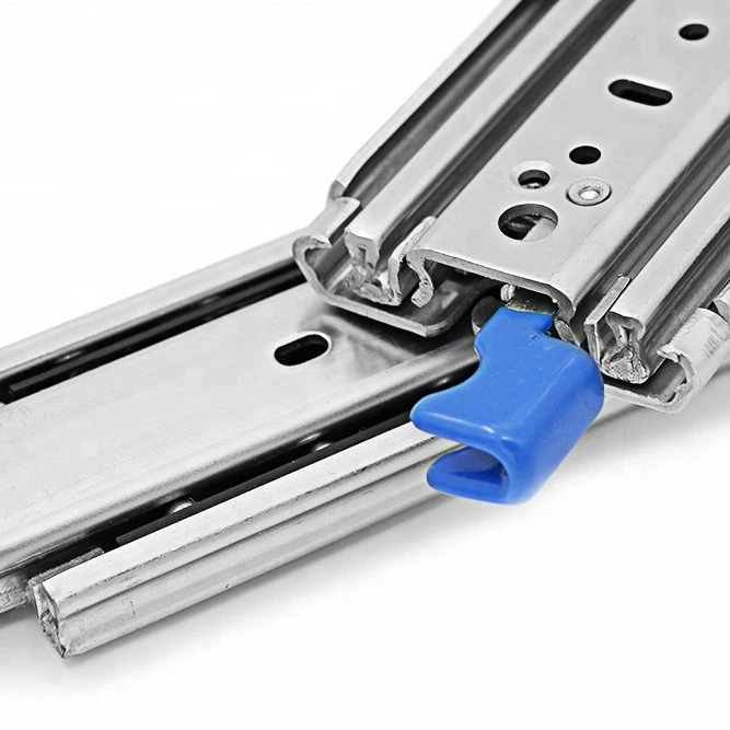 Full pull-out slides for storage Full pull-out slides for storage